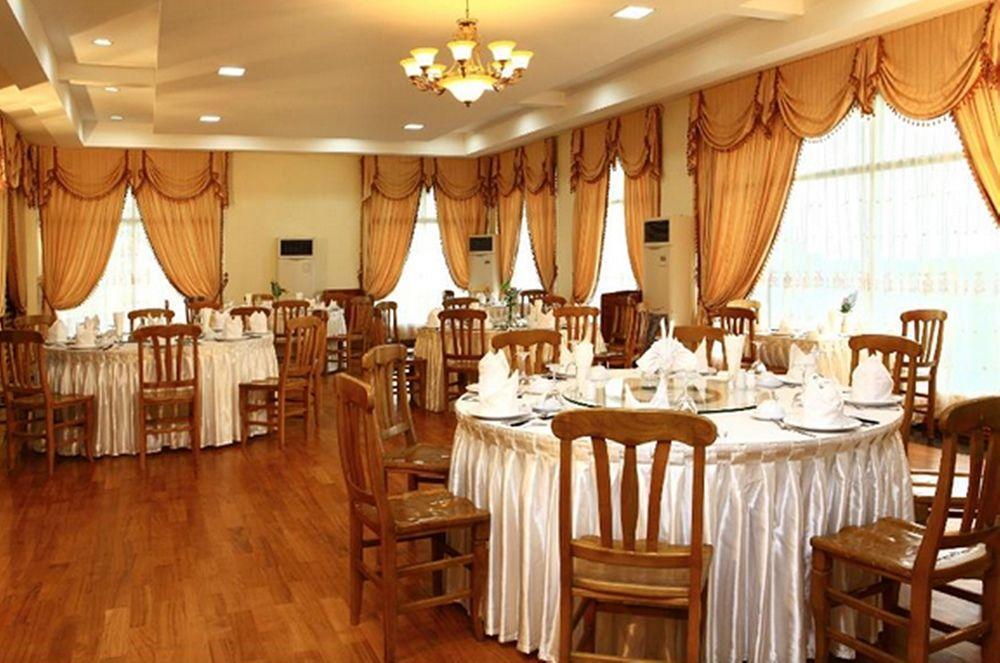 Myat Taw Win Hotel Naypyidaw Exterior foto